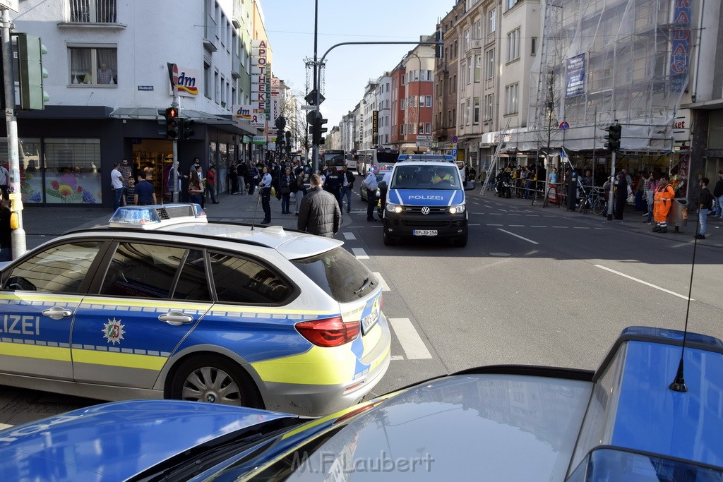 Messerstecherei Koeln Muelheim Frankfurterstr Rodiusstr P23.JPG - Miklos Laubert